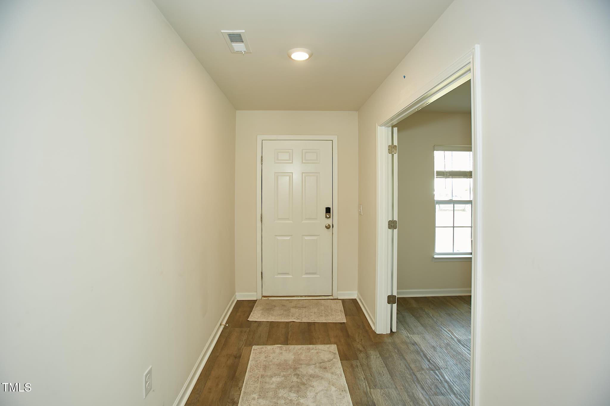 5487 Carolines Way