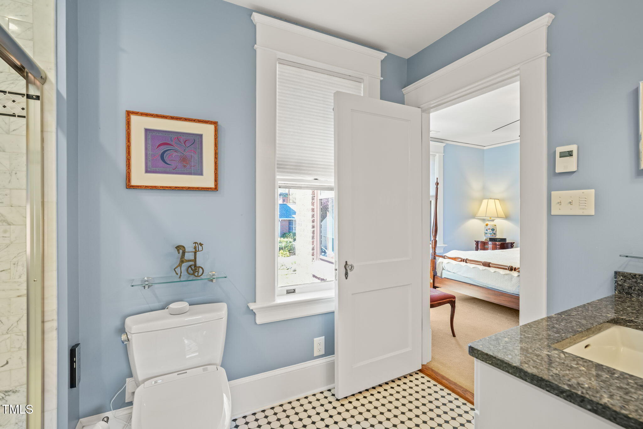 1009 W Markham Avenue