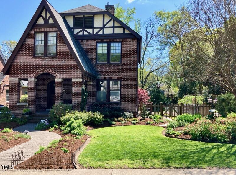 1009 W Markham Avenue