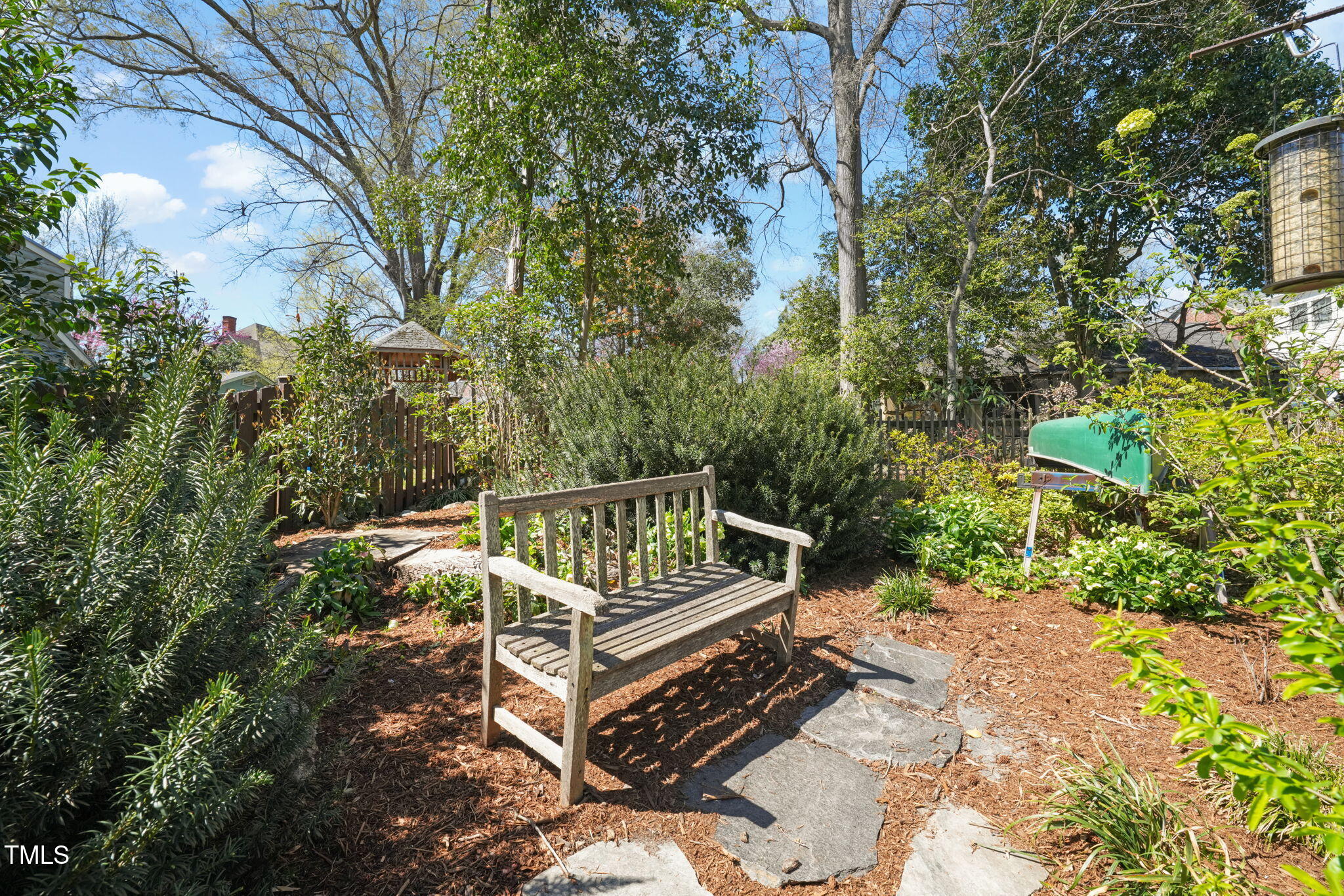 1009 W Markham Avenue