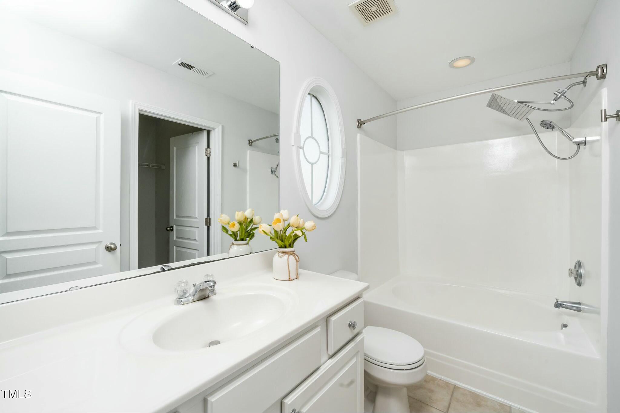 3615 Ramblewood Avenue