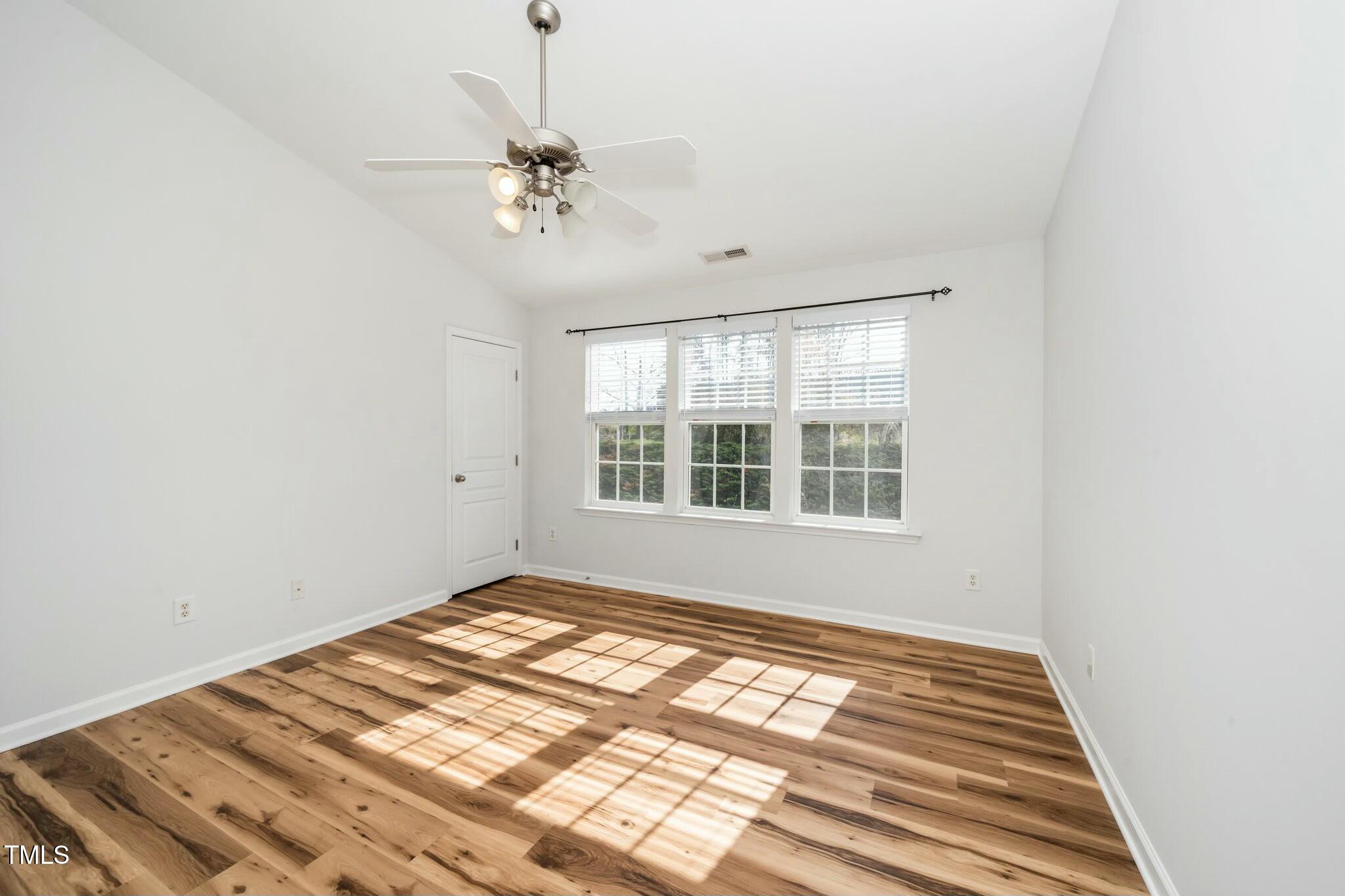 3615 Ramblewood Avenue