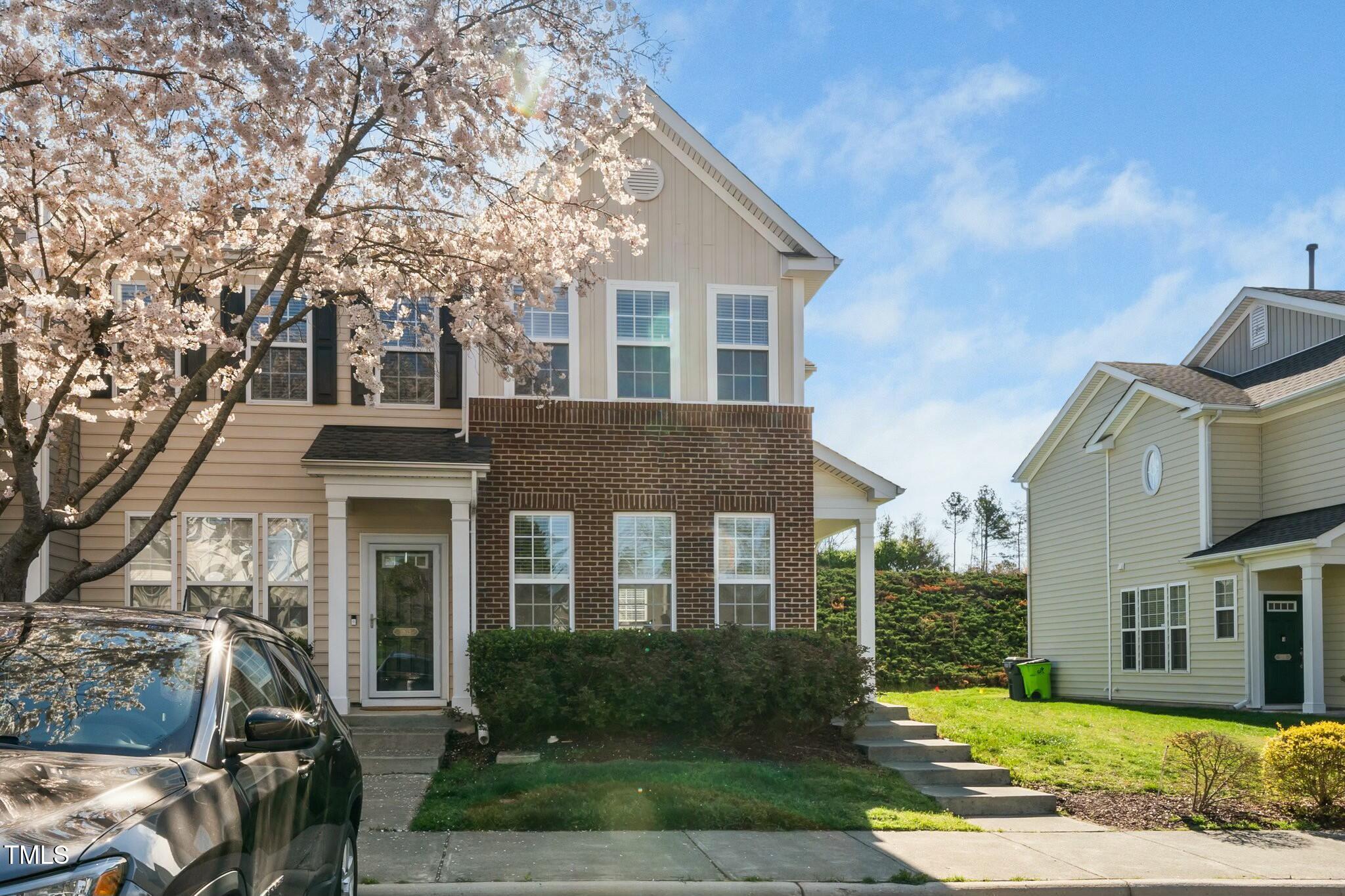 3615 Ramblewood Avenue