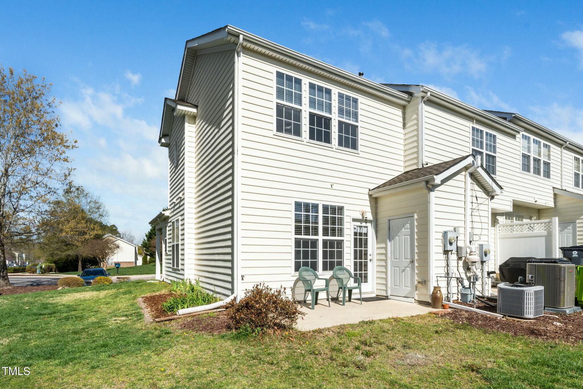 3615 Ramblewood Avenue