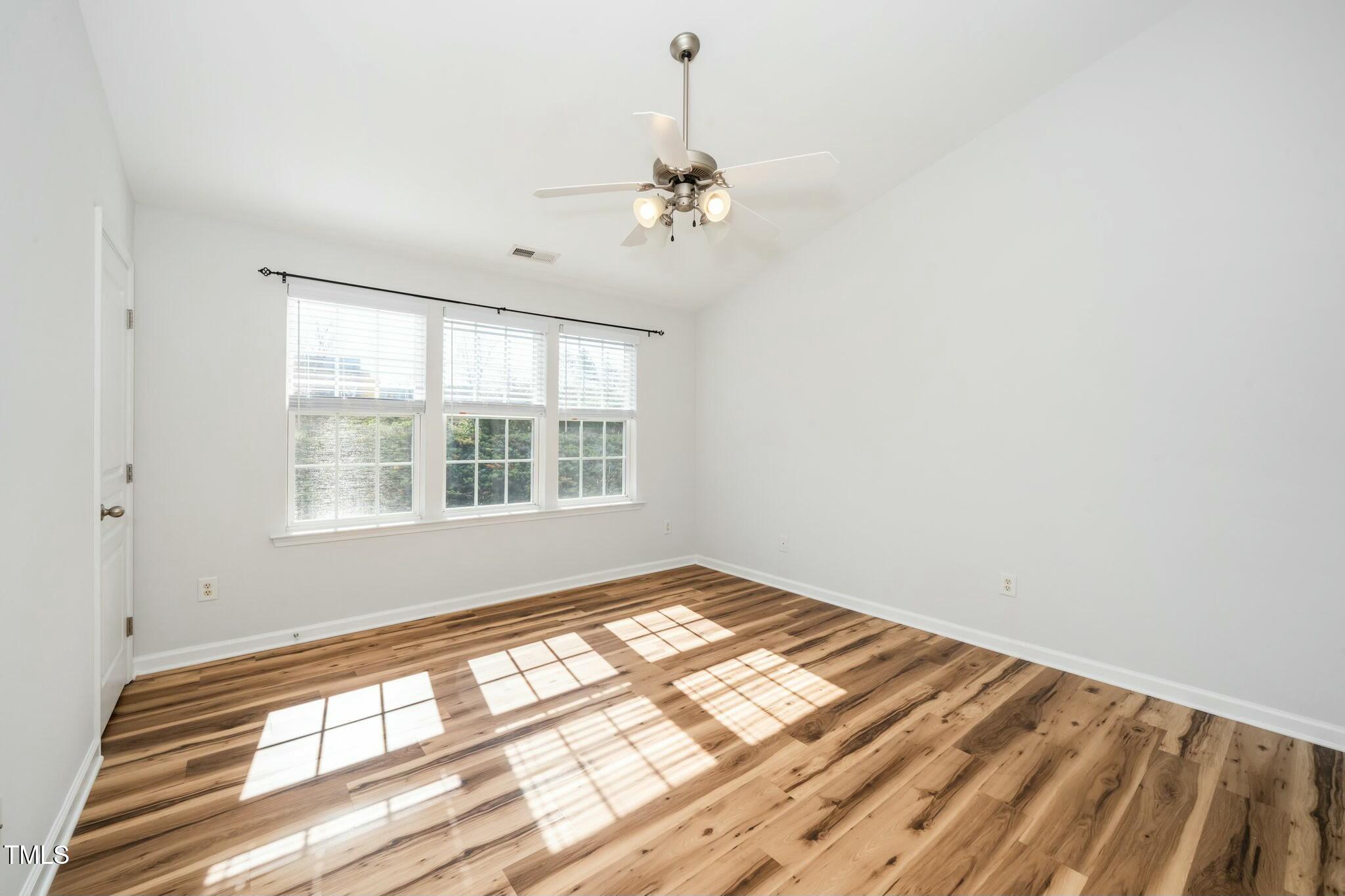 3615 Ramblewood Avenue