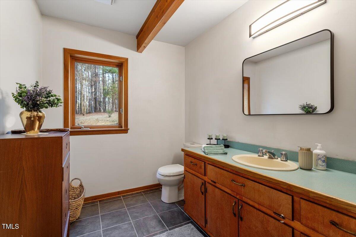 735 Jordan Hills Loop