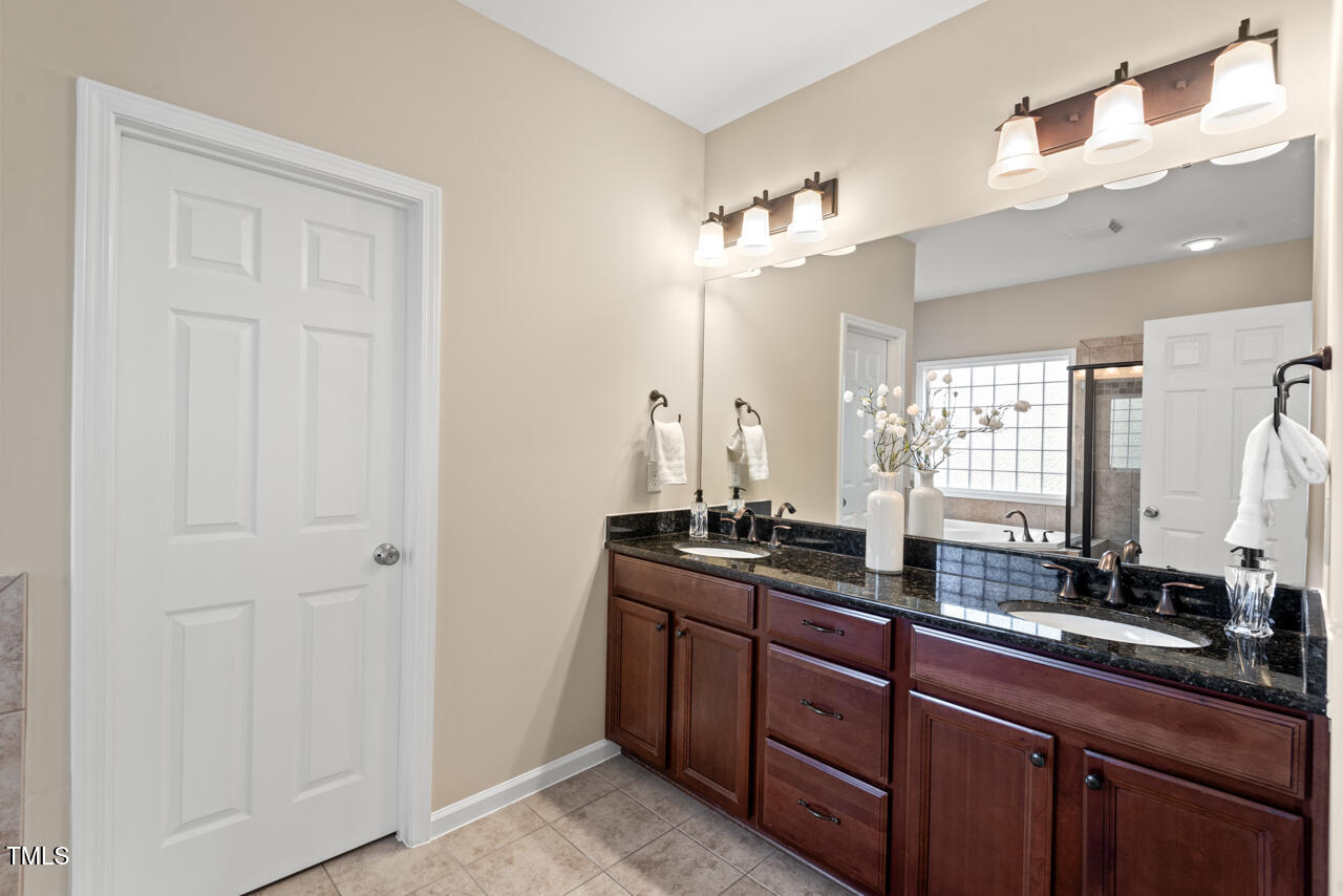 9 Water Stone Court