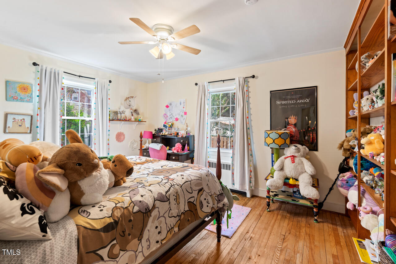 122 W Woodridge Drive