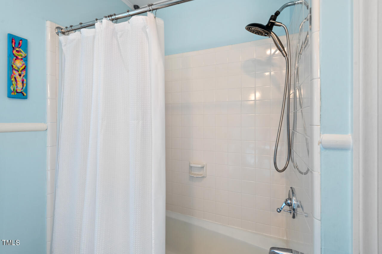 122 W Woodridge Drive