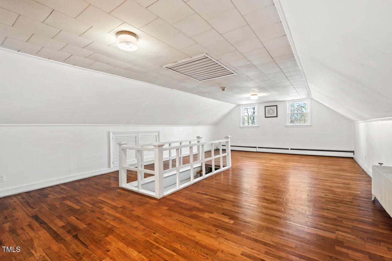 122 W Woodridge Drive