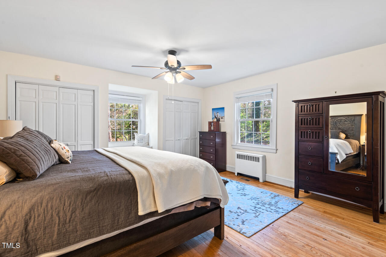 122 W Woodridge Drive