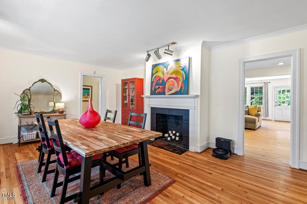 122 W Woodridge Drive