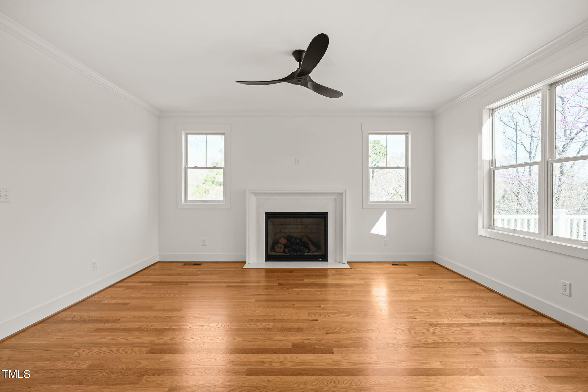 7950 Country Knoll Road