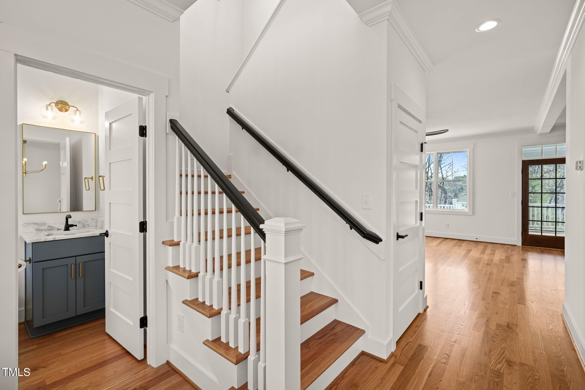 7950 Country Knoll Road