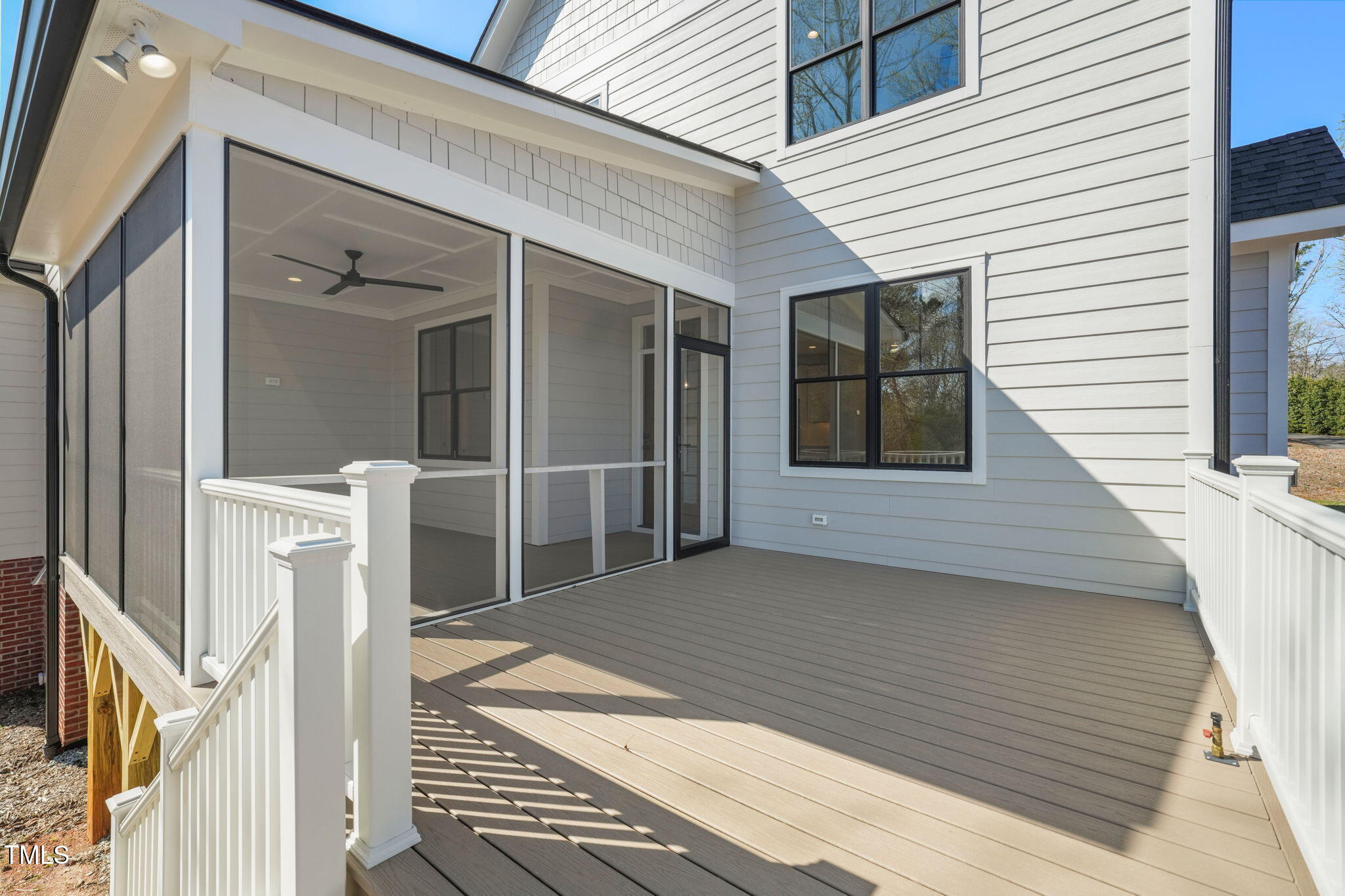 7950 Country Knoll Road