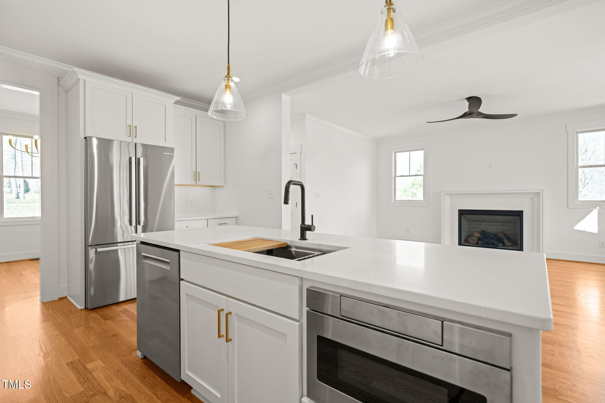 7950 Country Knoll Road