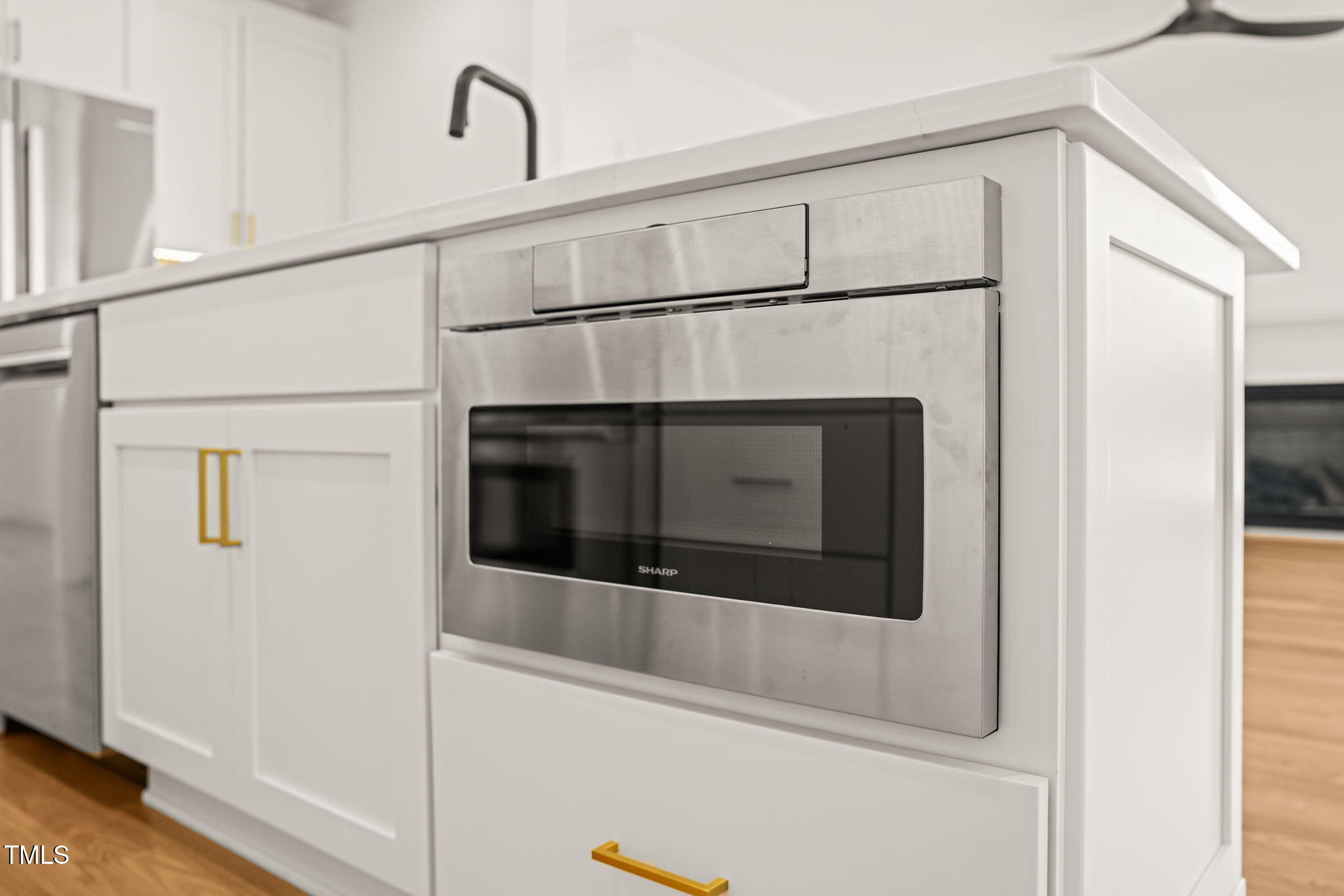 7950 Country Knoll Road