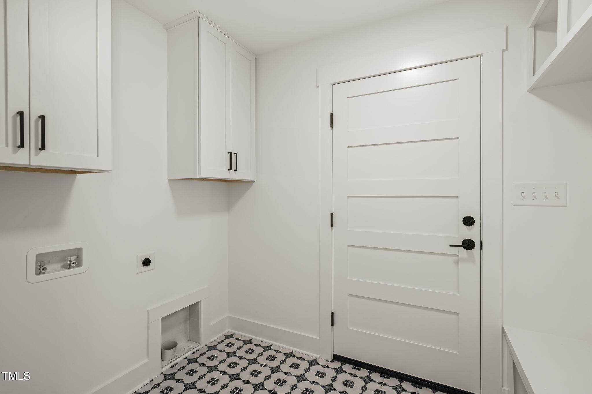 7950 Country Knoll Road