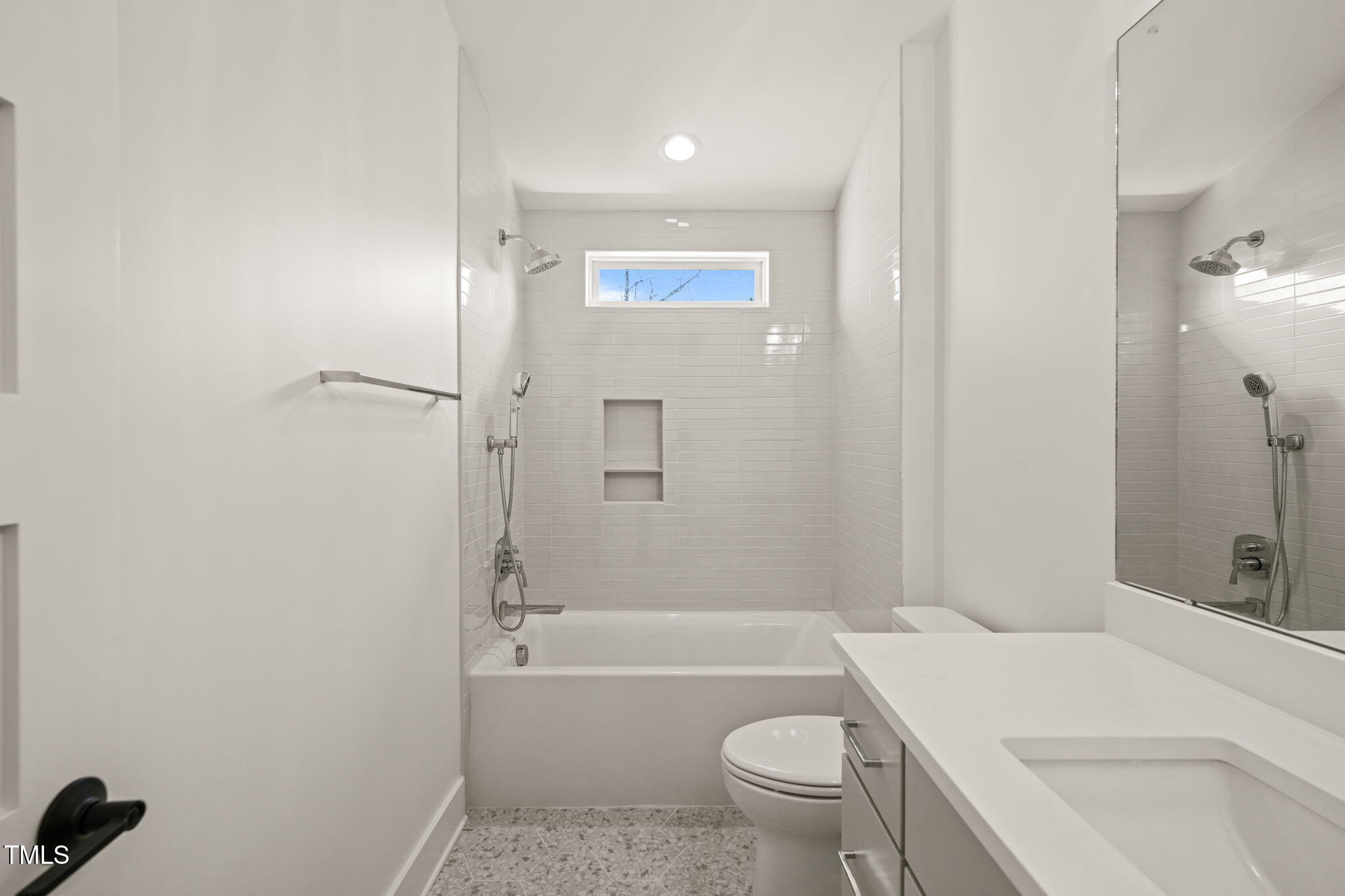 7950 Country Knoll Road