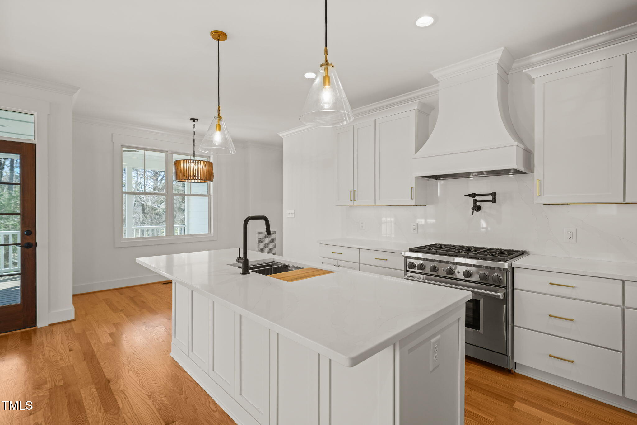 7950 Country Knoll Road