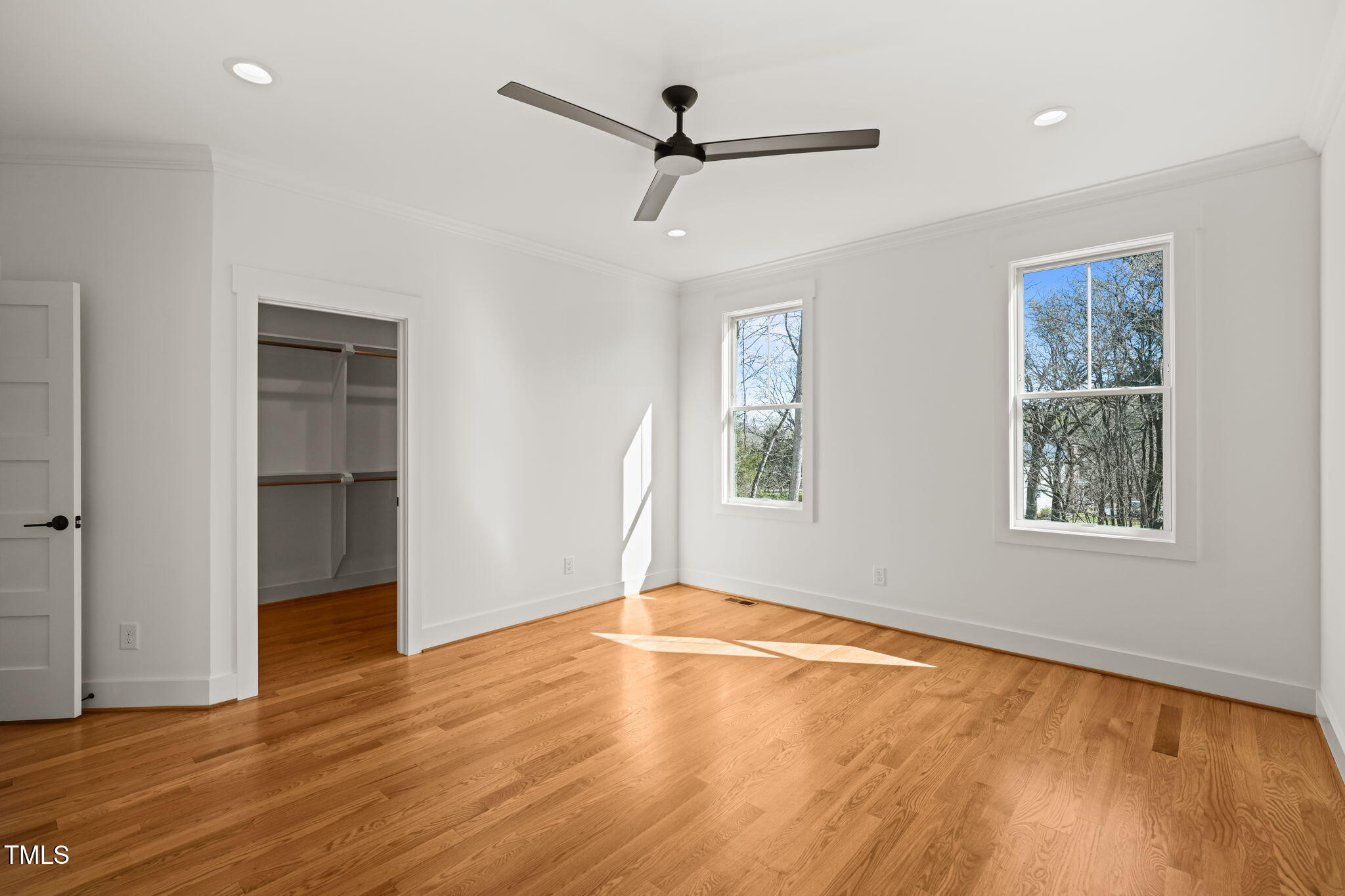 7950 Country Knoll Road