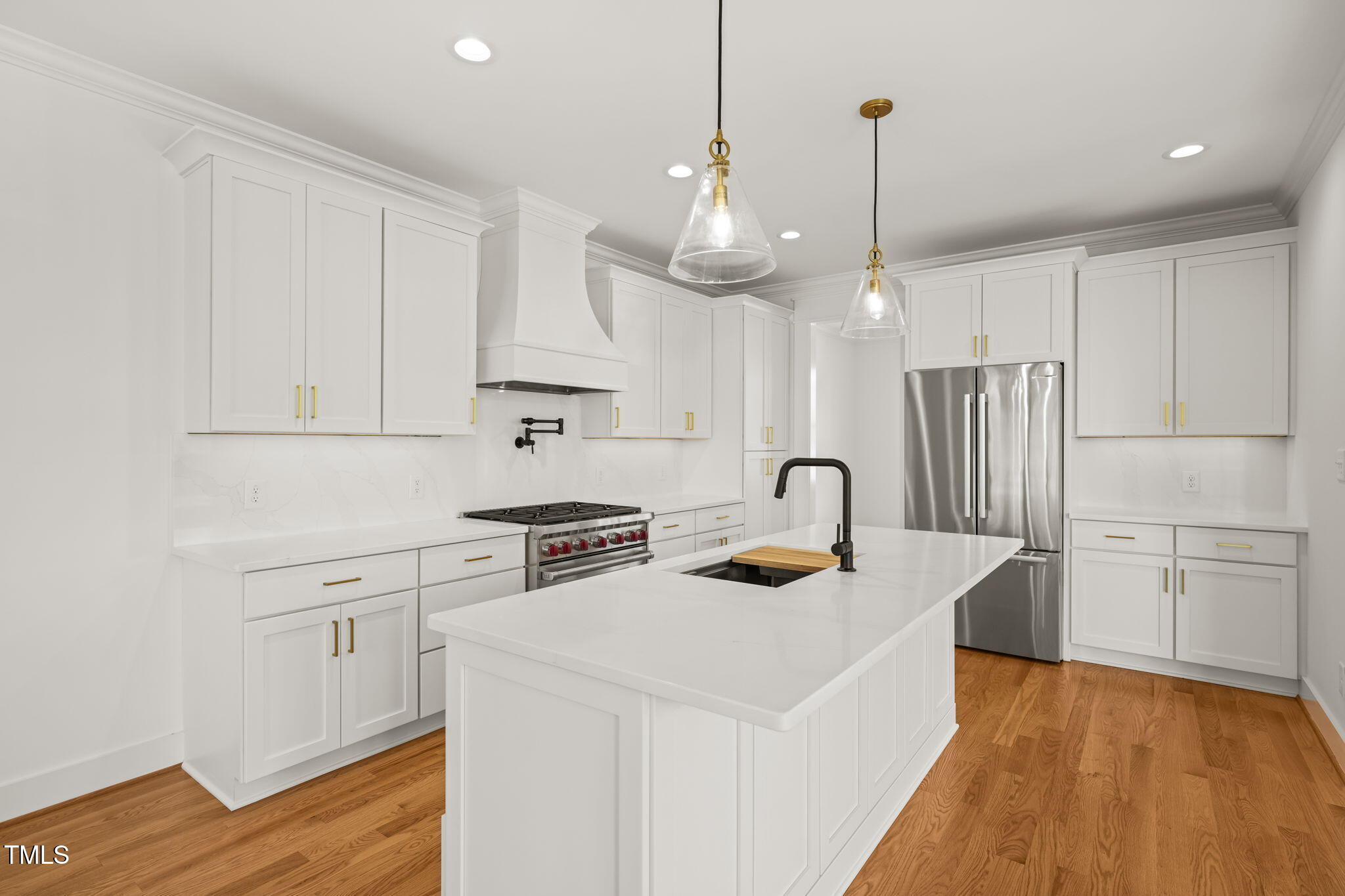 7950 Country Knoll Road