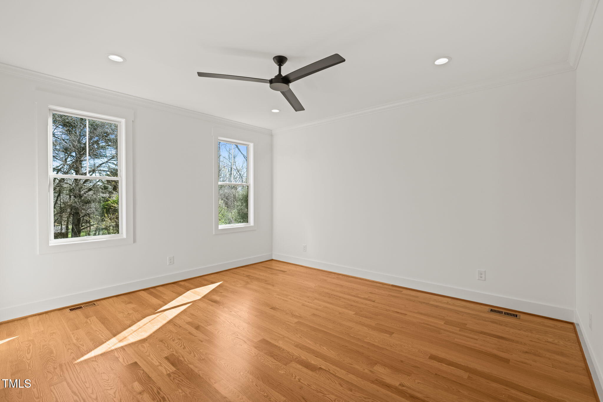 7950 Country Knoll Road