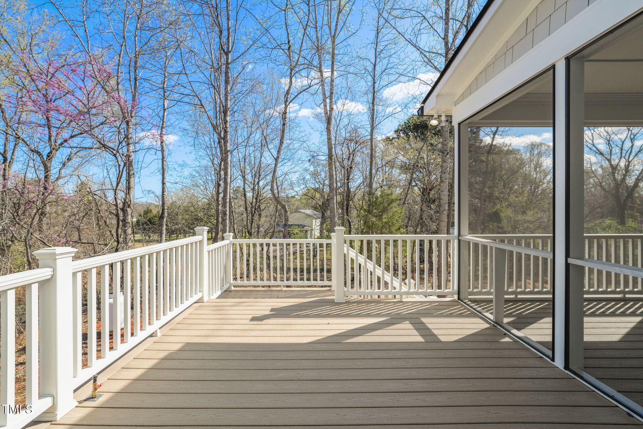 7950 Country Knoll Road