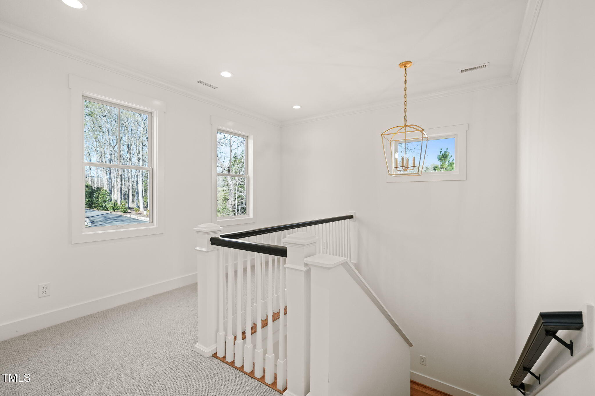 7950 Country Knoll Road