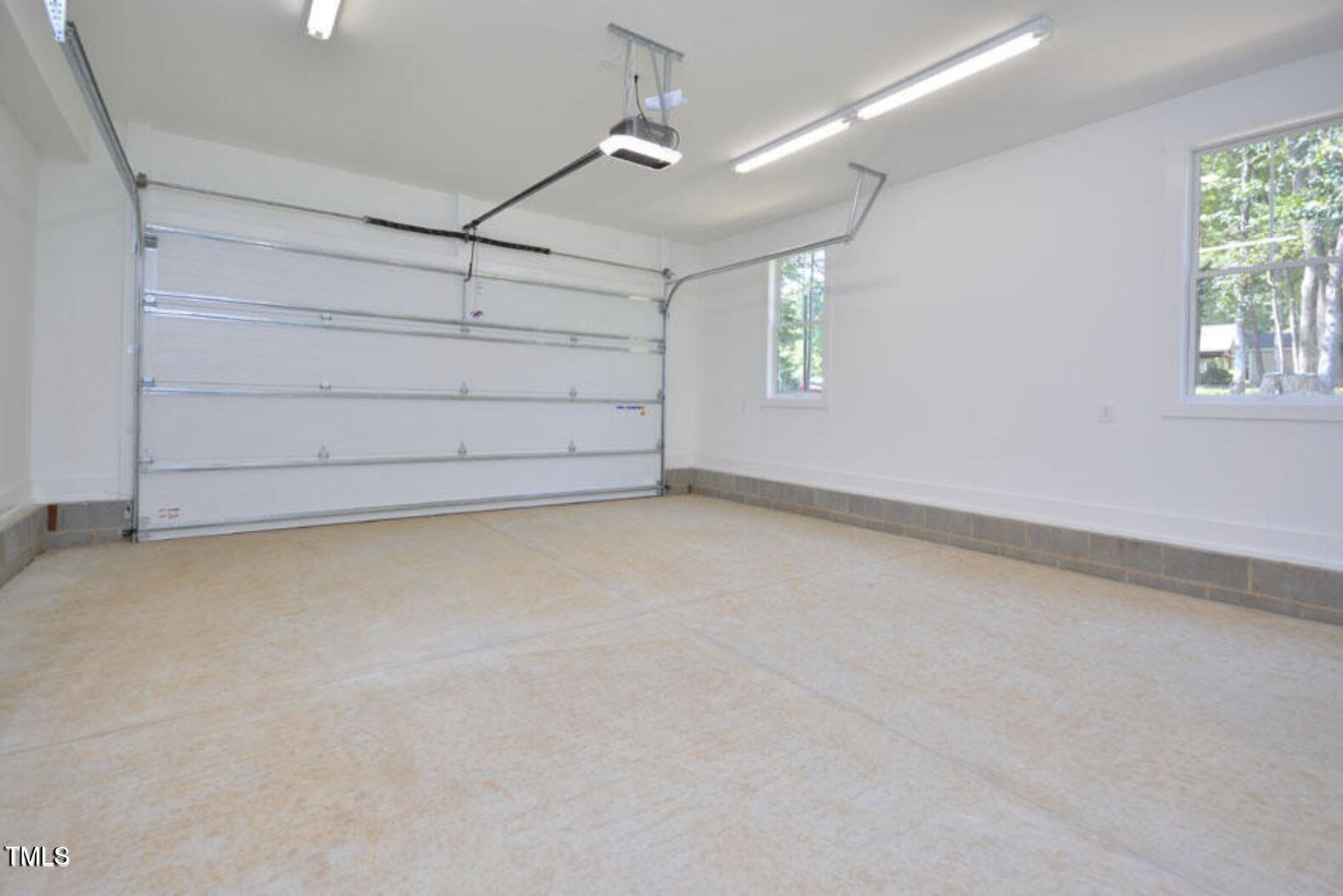 7950 Country Knoll Road