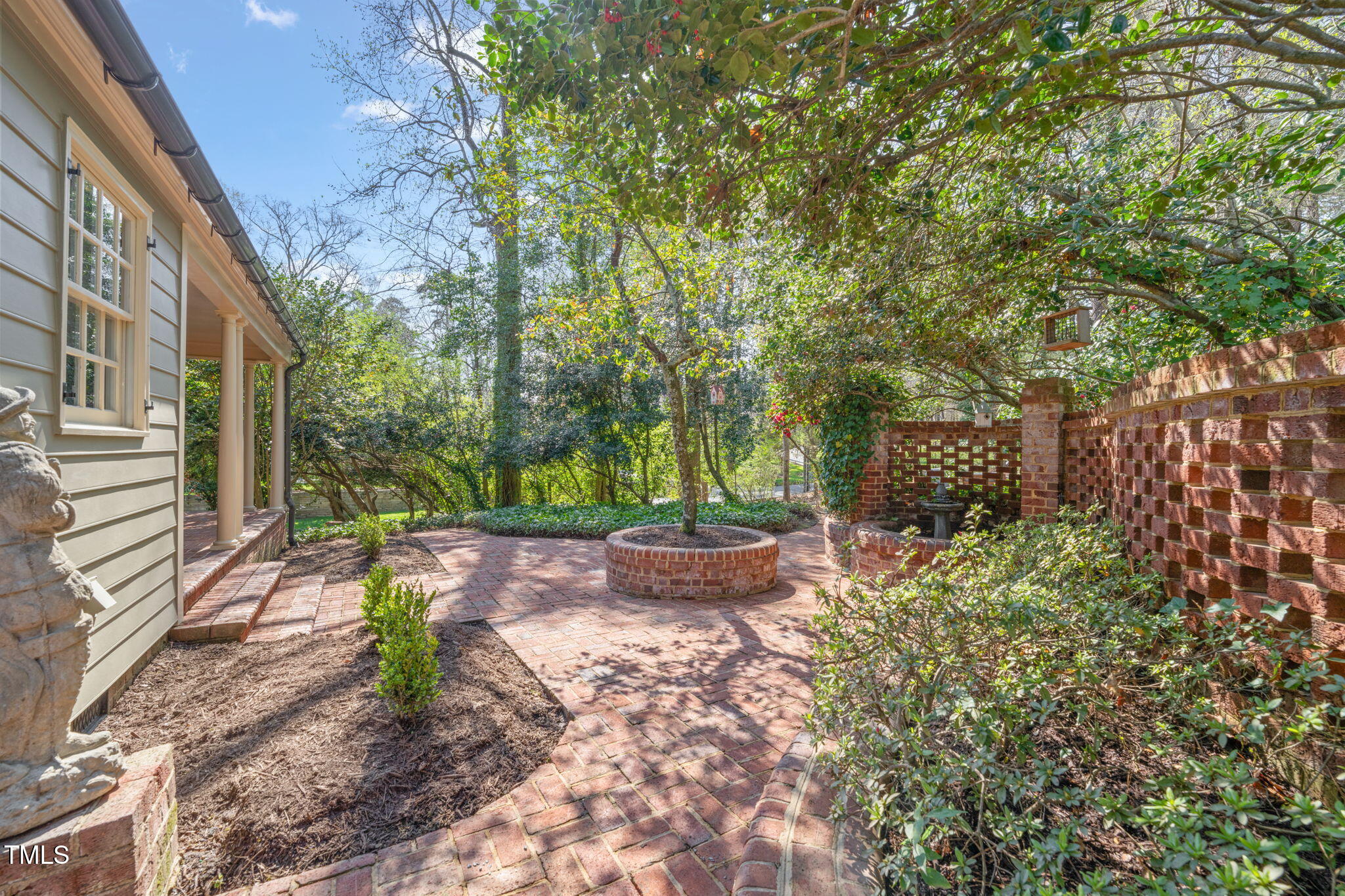 3916 Dover Road