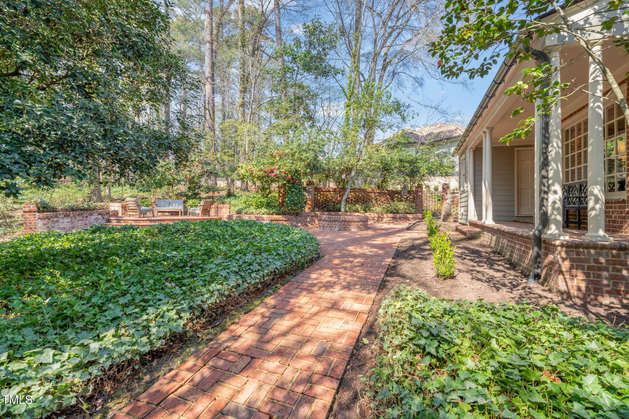 3916 Dover Road