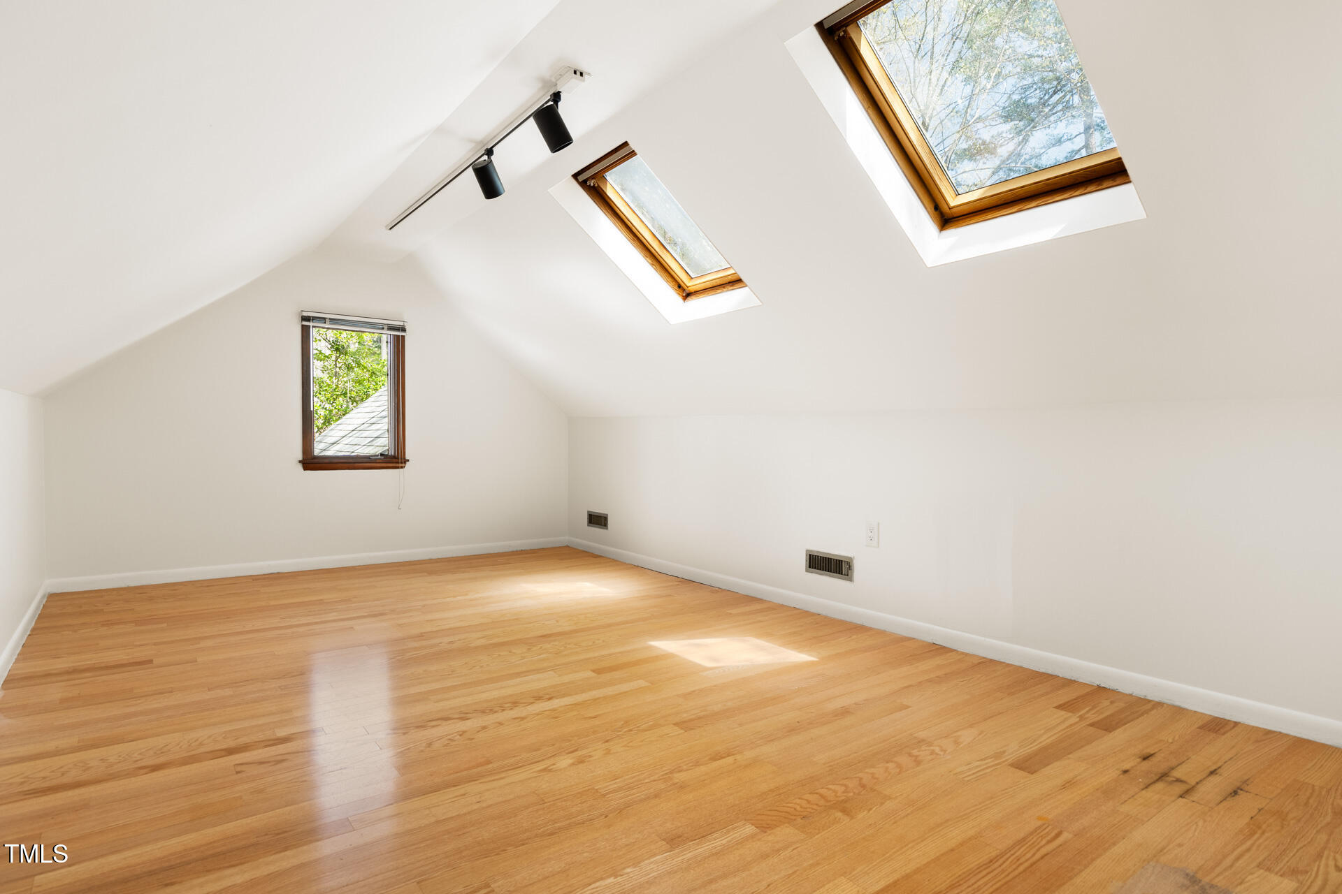 1516 Cumberland Road