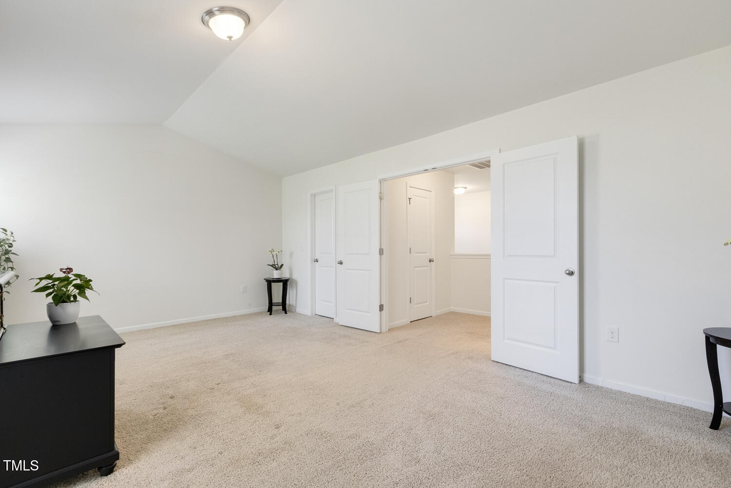 6021 Watsonia Drive