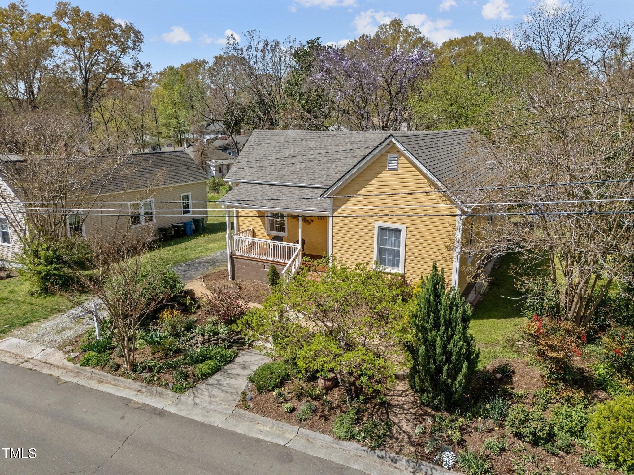 907 Carolina Avenue