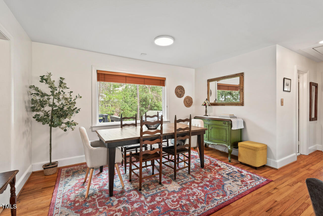 304 W Maynard Avenue