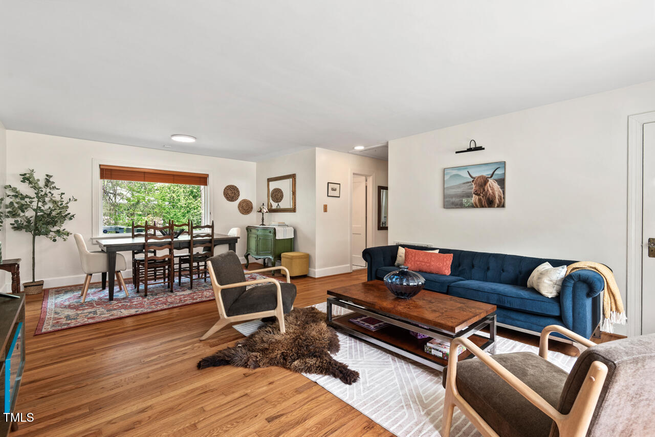 304 W Maynard Avenue