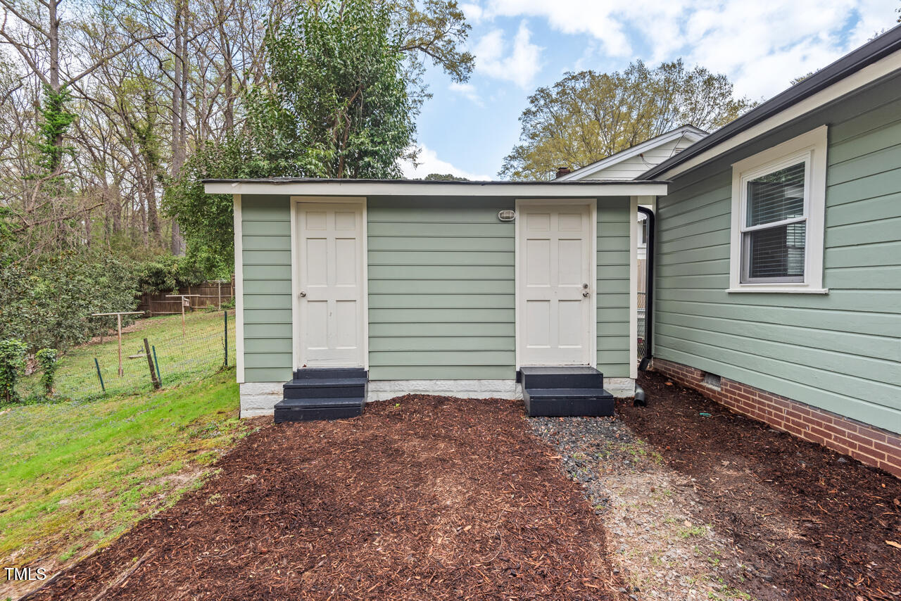 304 W Maynard Avenue