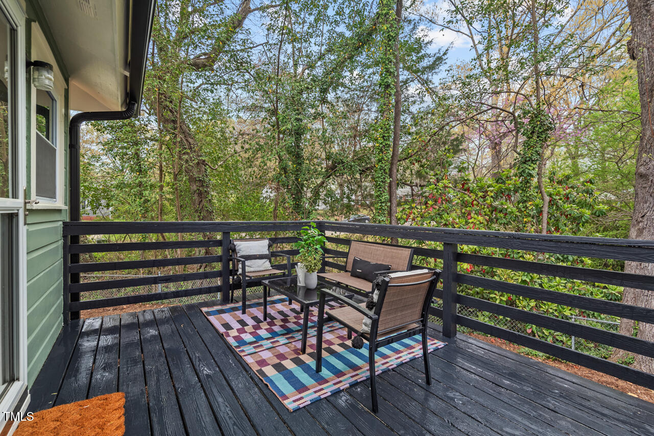 304 W Maynard Avenue