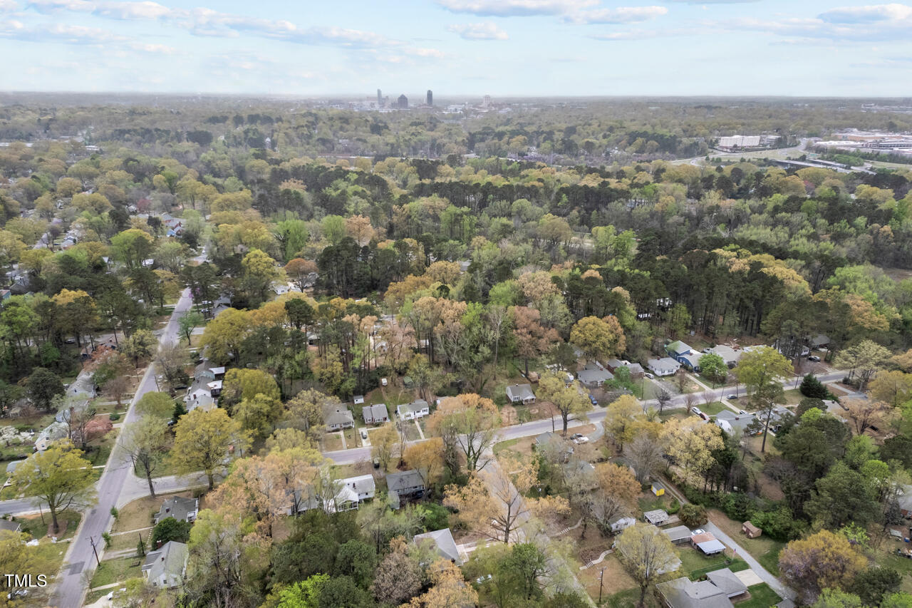 304 W Maynard Avenue