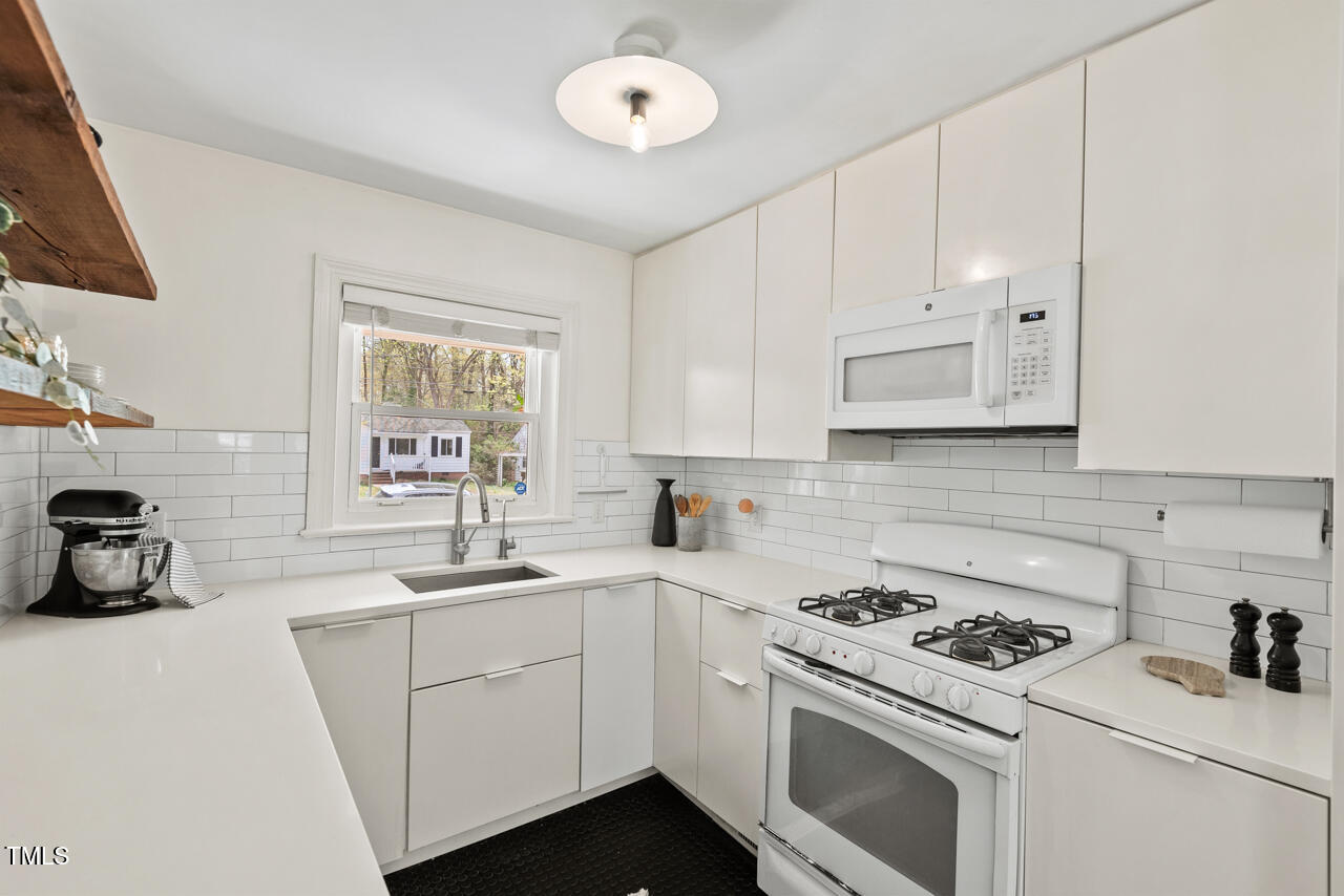 304 W Maynard Avenue