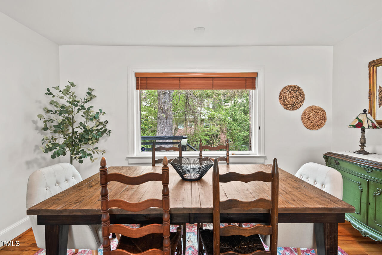 304 W Maynard Avenue