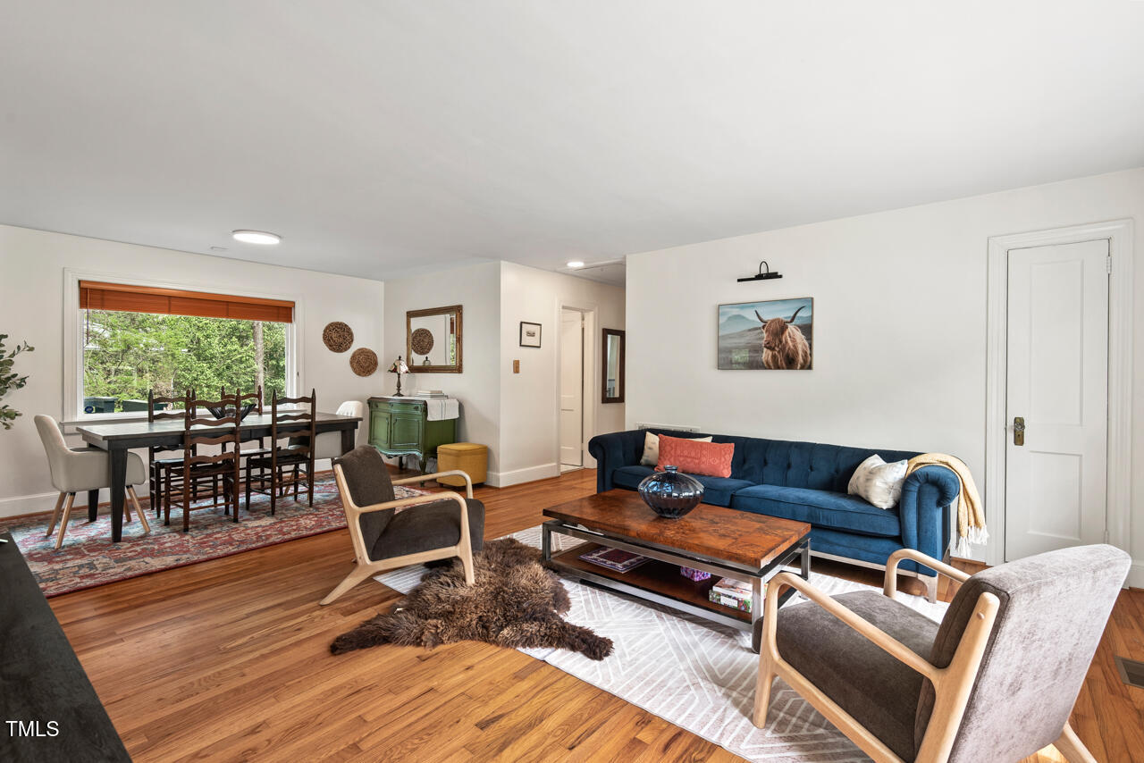 304 W Maynard Avenue