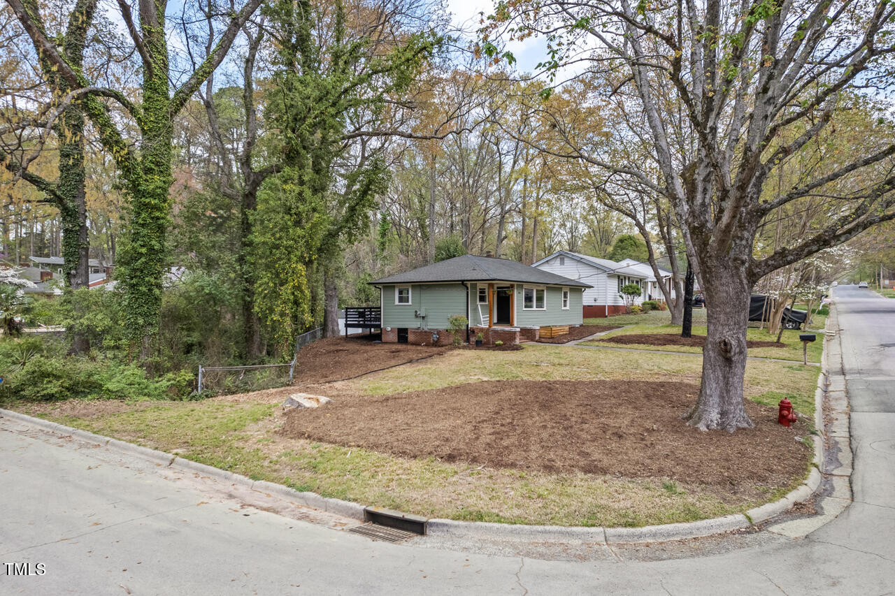 304 W Maynard Avenue