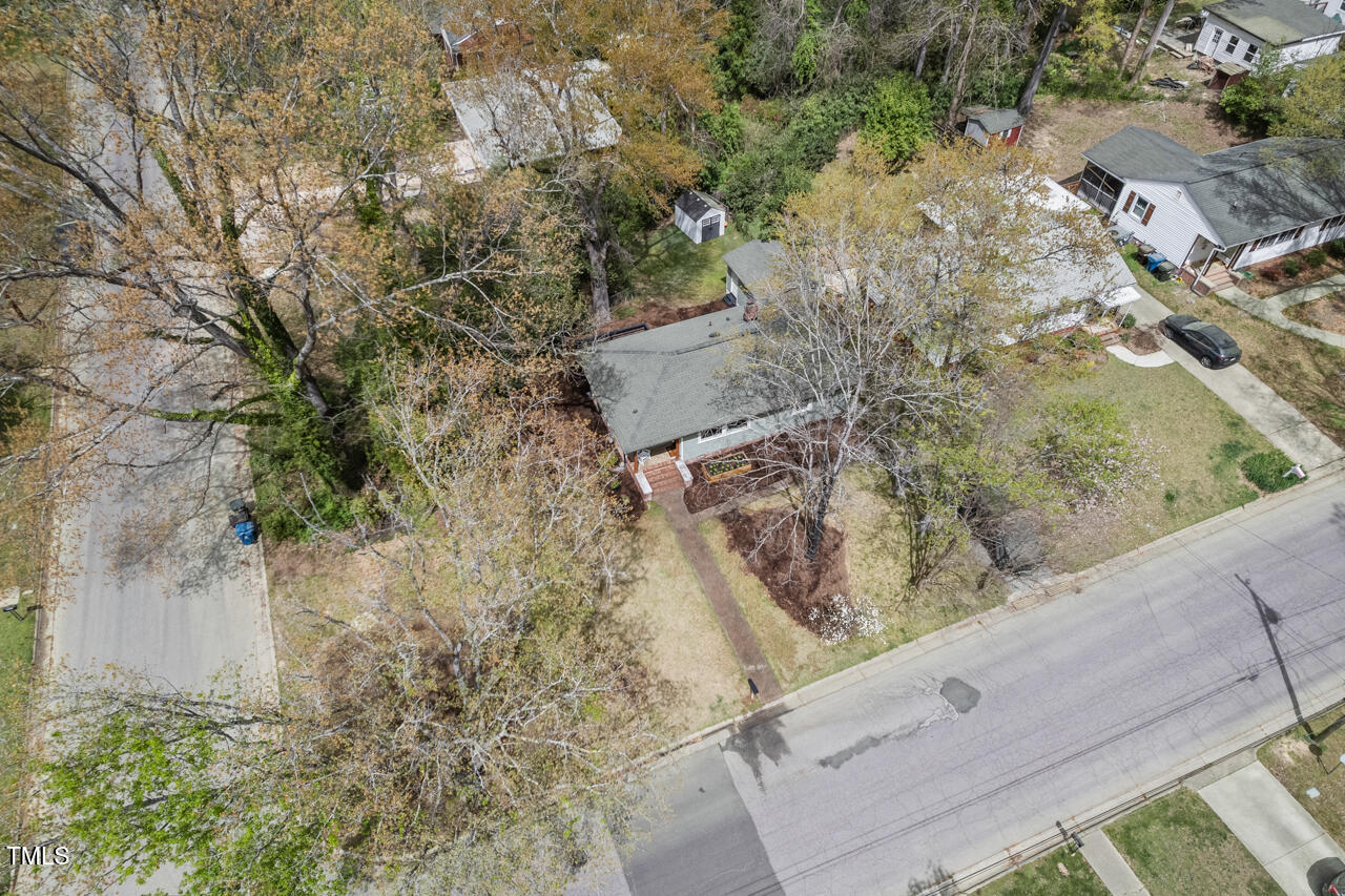 304 W Maynard Avenue