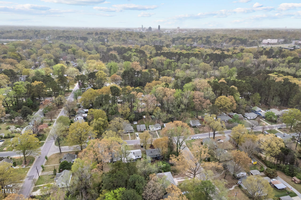 304 W Maynard Avenue