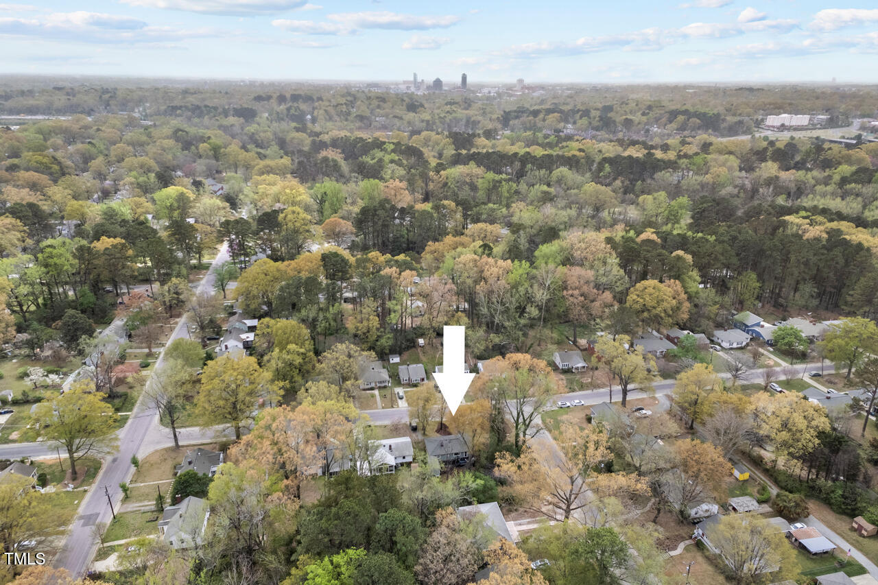 304 W Maynard Avenue