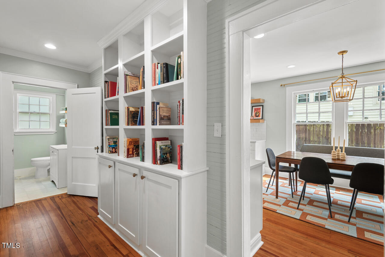 410 N Hyde Park Avenue