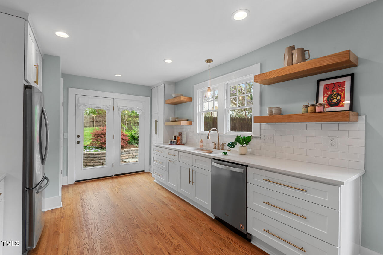 410 N Hyde Park Avenue