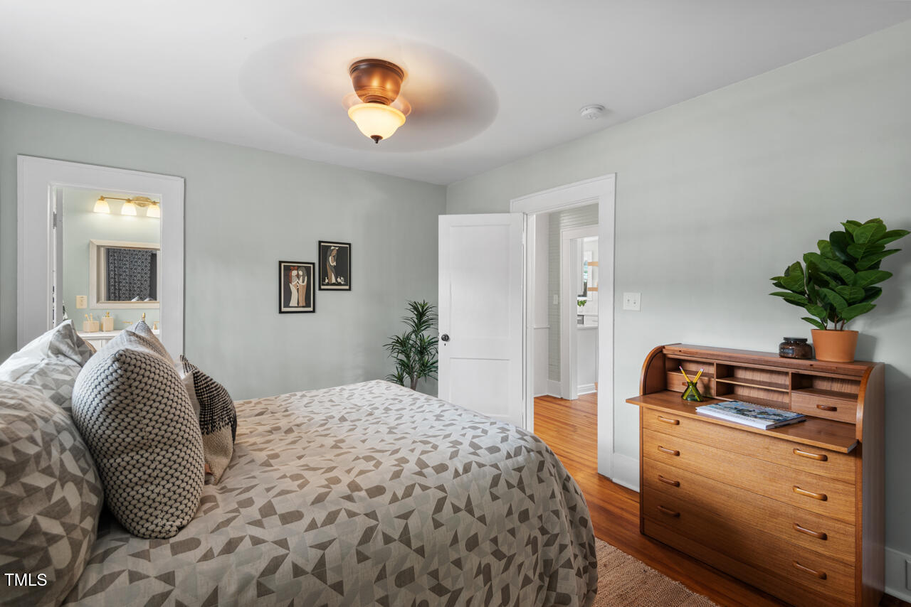 410 N Hyde Park Avenue